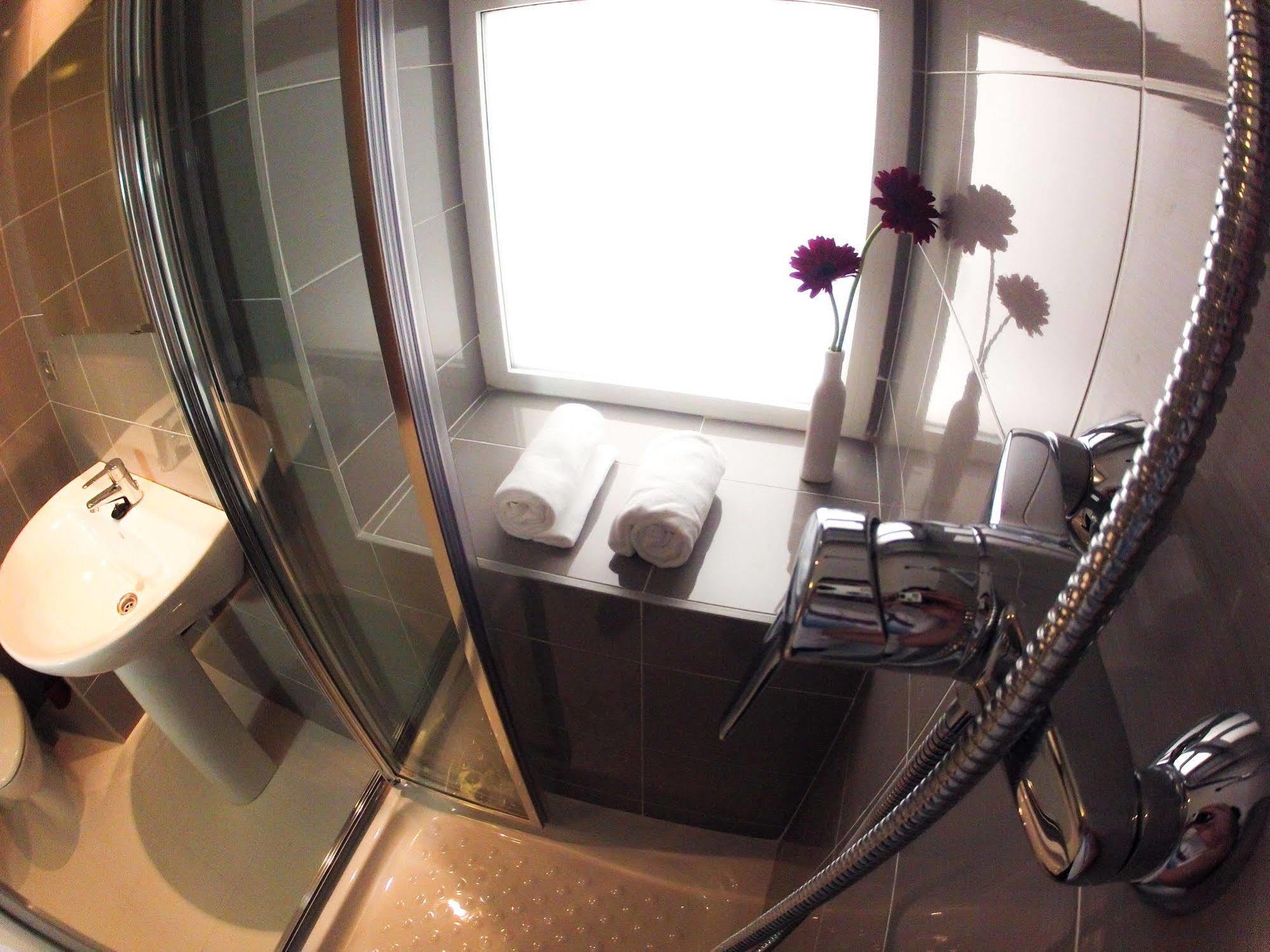 Hulot B&B Valencia Room photo